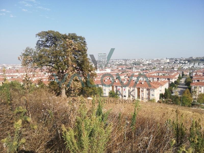 YALOVA MERKEZ HACIMEHMET TOKİNİN ÜSTÜNDE SATILIK İMARLI ARSA